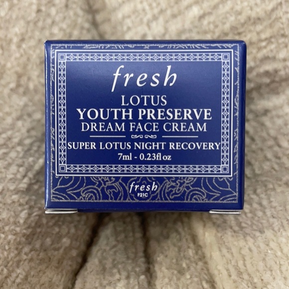 fresh Lotus Anti-Aging Night Moisturizer - Picture 7 of 9